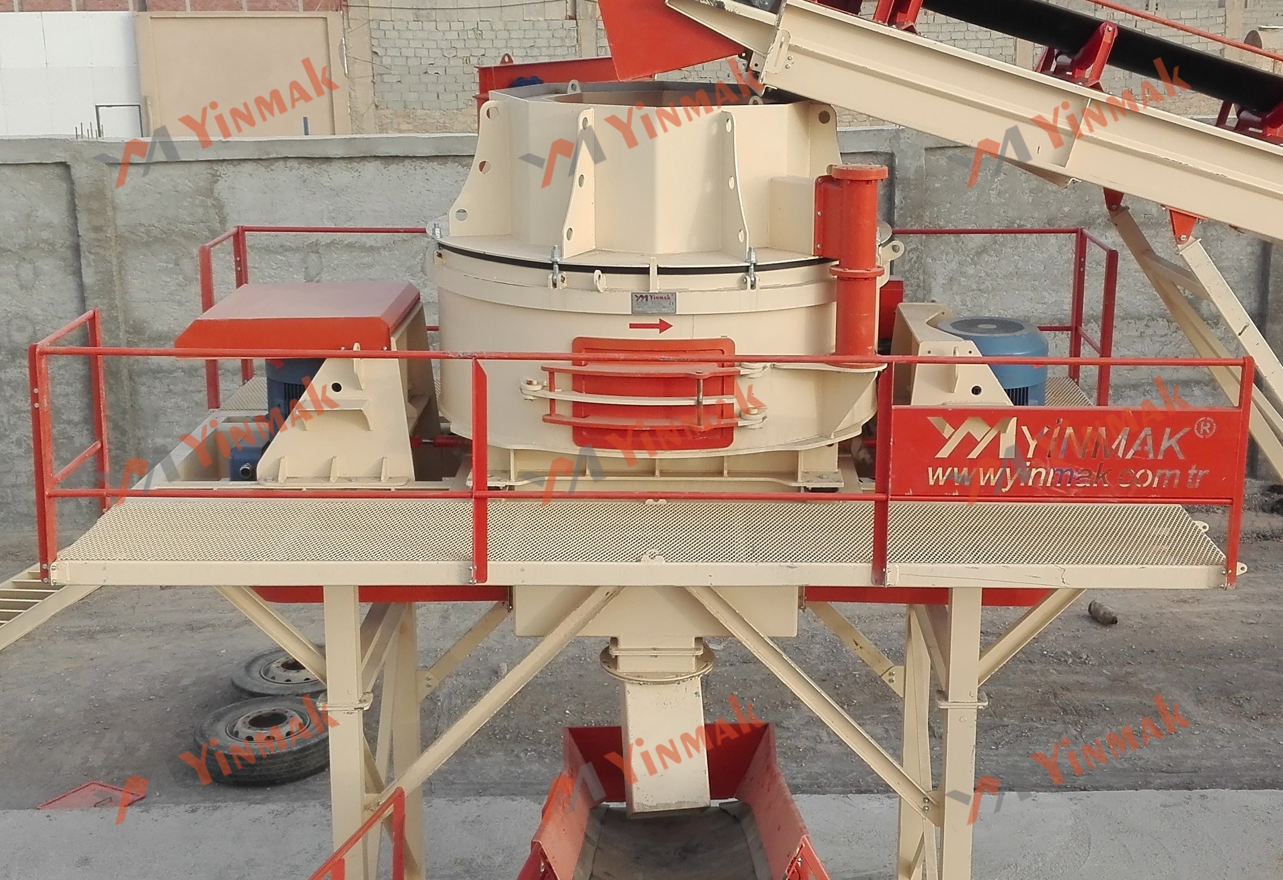 Dik Milli Darbeli Kırıcı YVSI