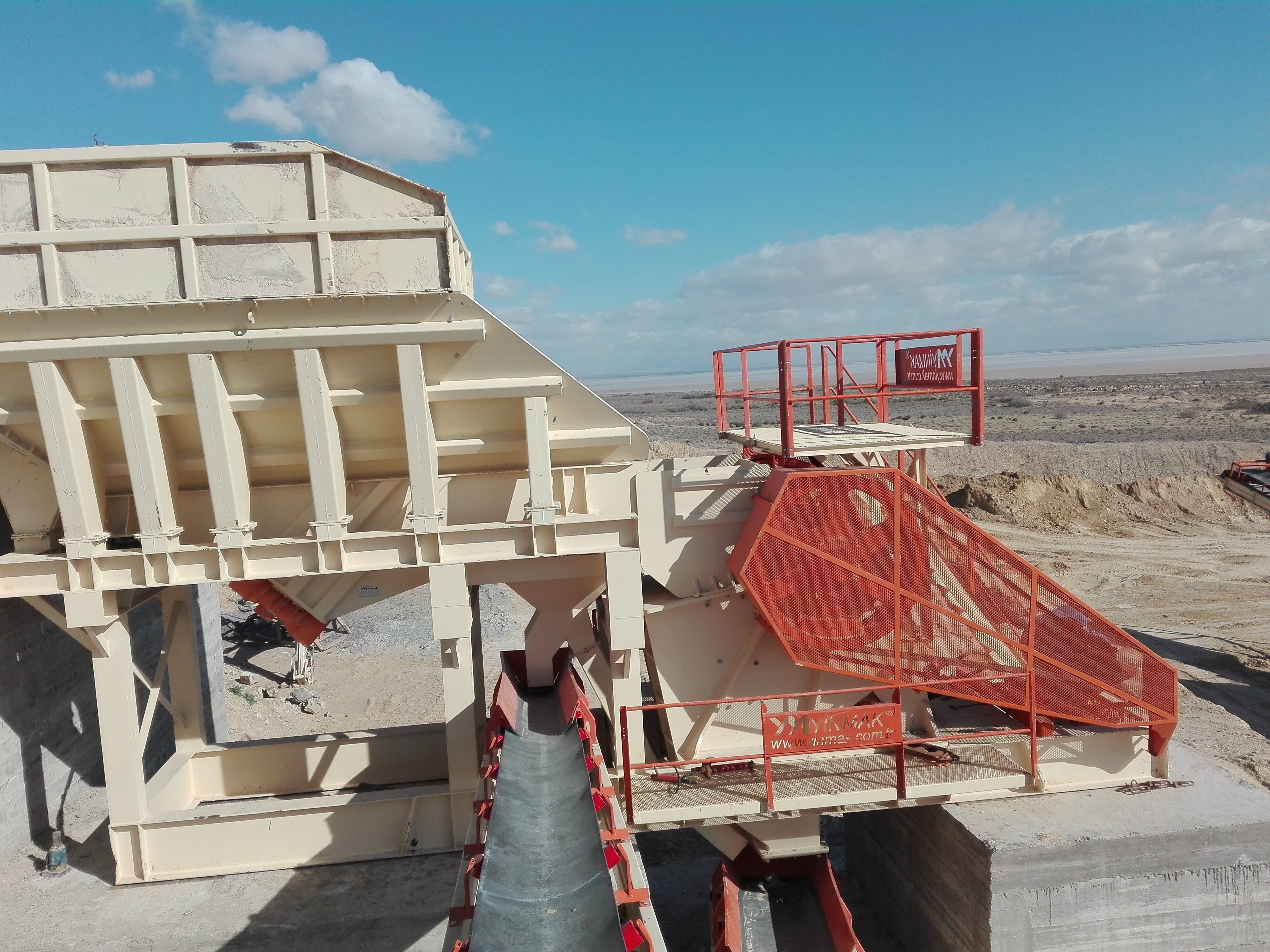 CEZAYİR SABİT KIRMA ELEME TESİSİ Kapasite 200 - 250 Ton - Saat 2