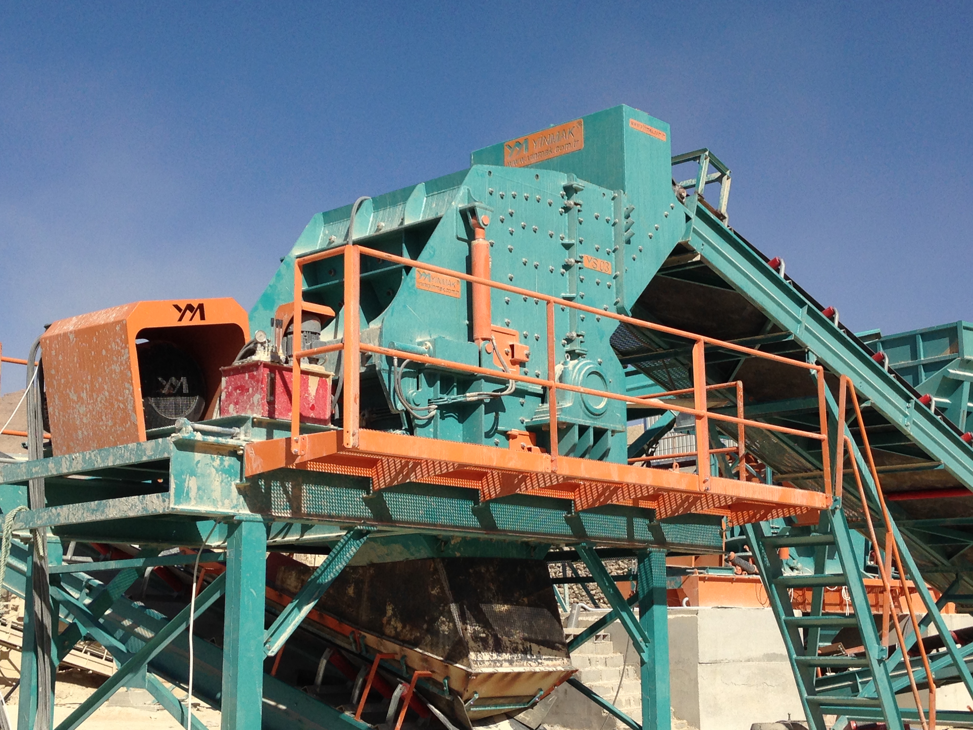 CEZAYİR SABİT KIRMA ELEME TESİSİ Kapasite 200 - 250 Ton - Saat 5