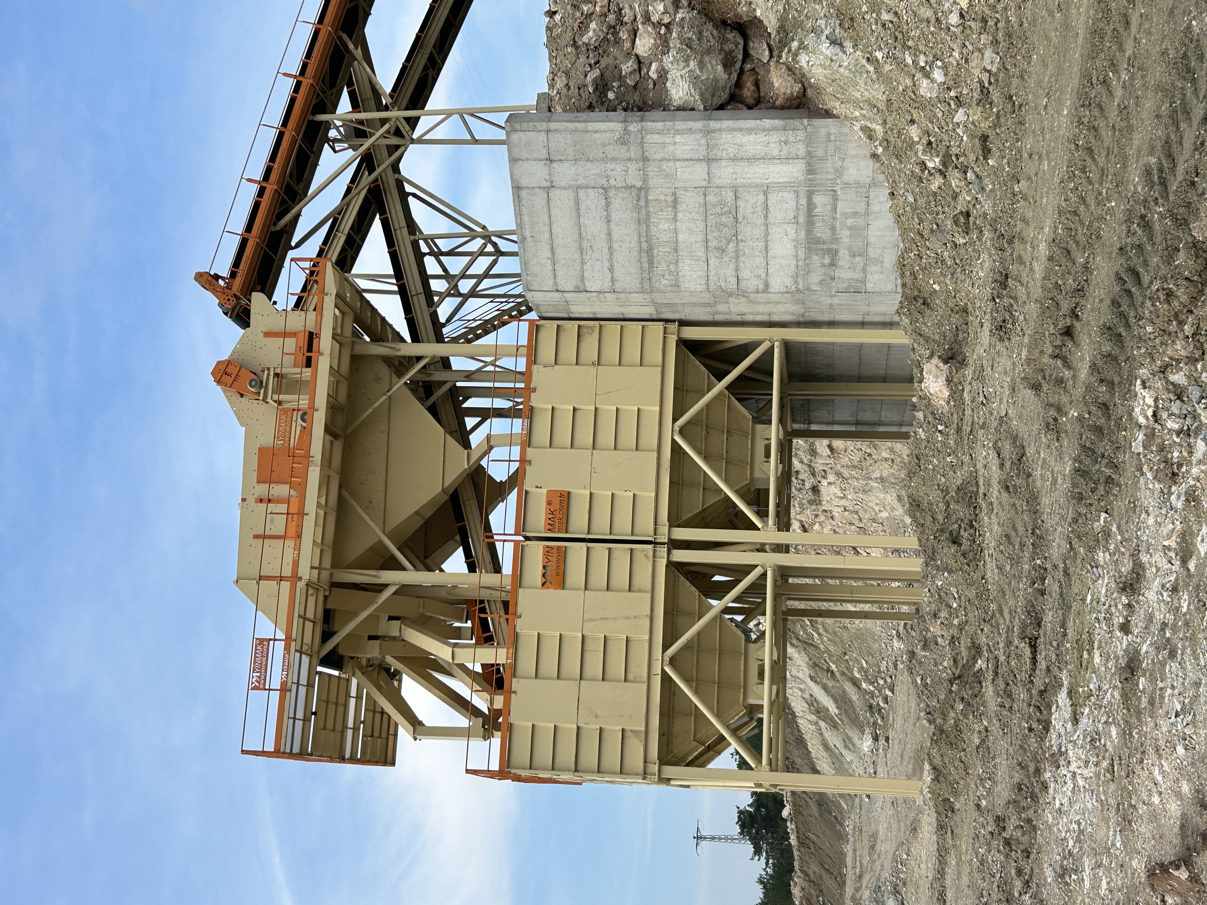 TÜRKİYE SABİT KIRMA ELEME TESİSİ Kapasite 400 - 500 Ton - Saat 1